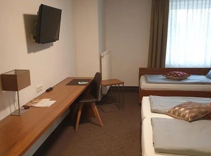 Drei Lilien Hotel *